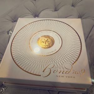 Bond No. 9 perfum Madison Soiree